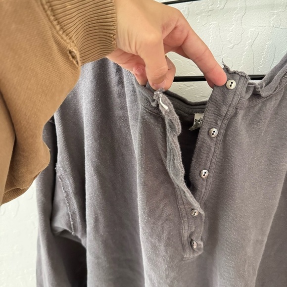 Free People Intimately Oversized Exposed Hem Henley Lounge Long Sleeve Small - Picture 6 of 9